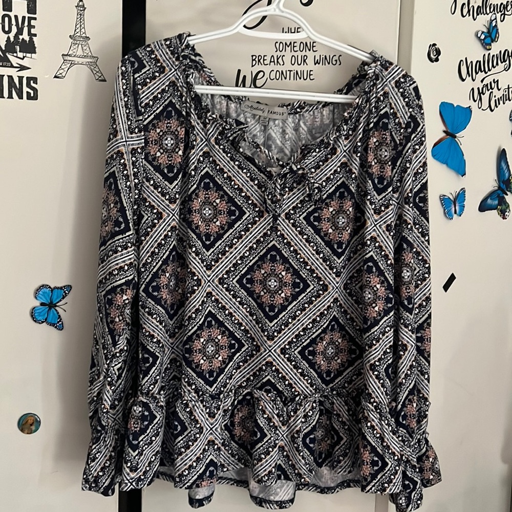 Long sleeve blouse, perfect for a casual outing